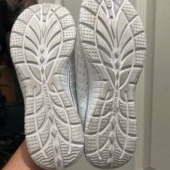 Skechers pull on sneakers - Picture 3 of 3